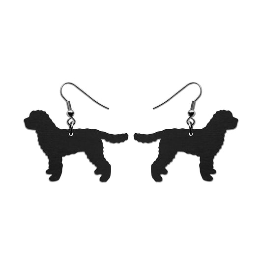 Australianlabradoodle-korvakorut musta koivuvaneri